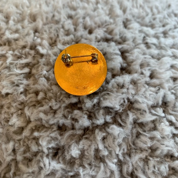 Two gold vintage brooches - Picture 9 of 14